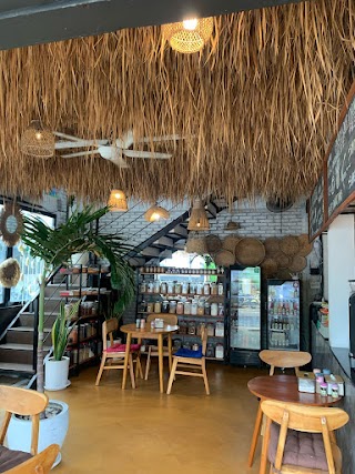 Restaurant, in Canggu Bali | Slavic Roots cafe and eatery
